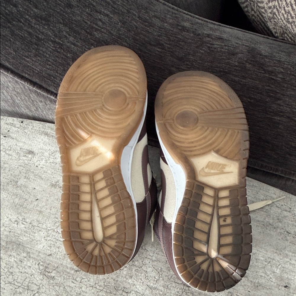Nike Women’s Cream and Brown Dunk Low Sneakers (MenKids size 7) - Picture 4 of 8